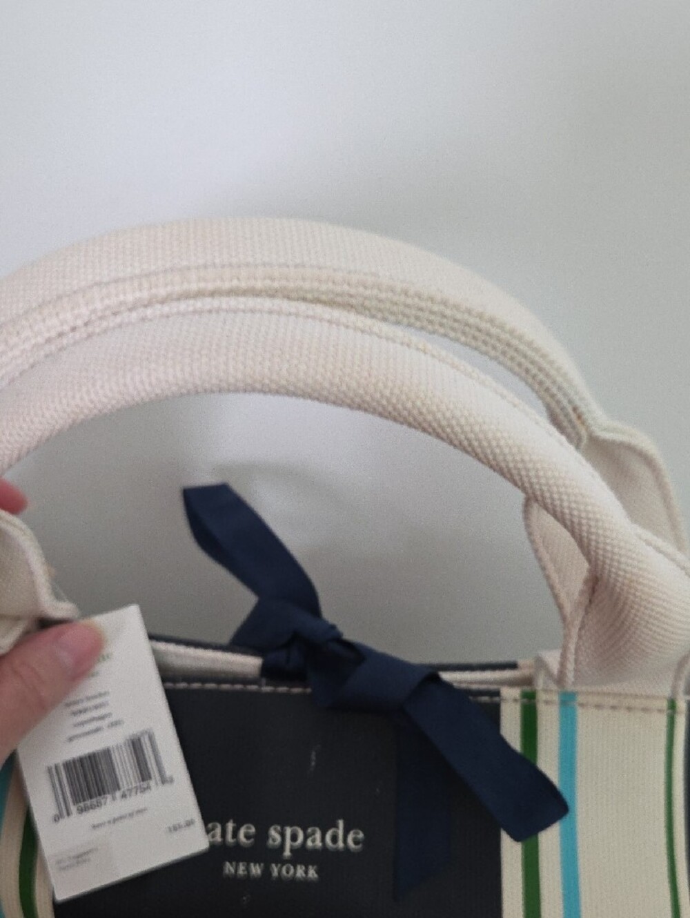 kate spade NWT Tracy Bucket Copenhagen Greenmulti Canvas Tote - Picture 4 of 14